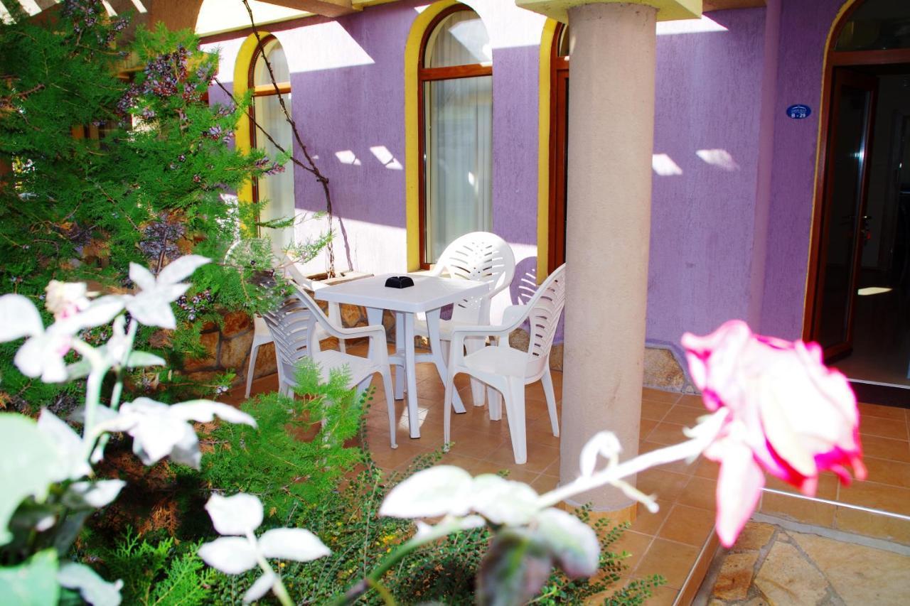 Azura Garden Apartments Chernomorets Exterior foto